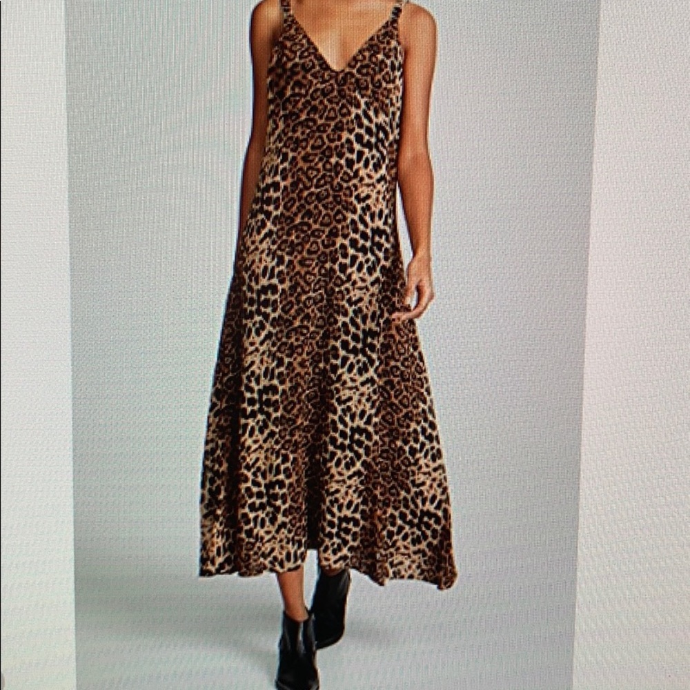 Line & Dot Effie Dress